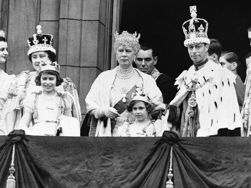 Princess Elizabeth, Queen Mary, King George VI and Princess Margaret