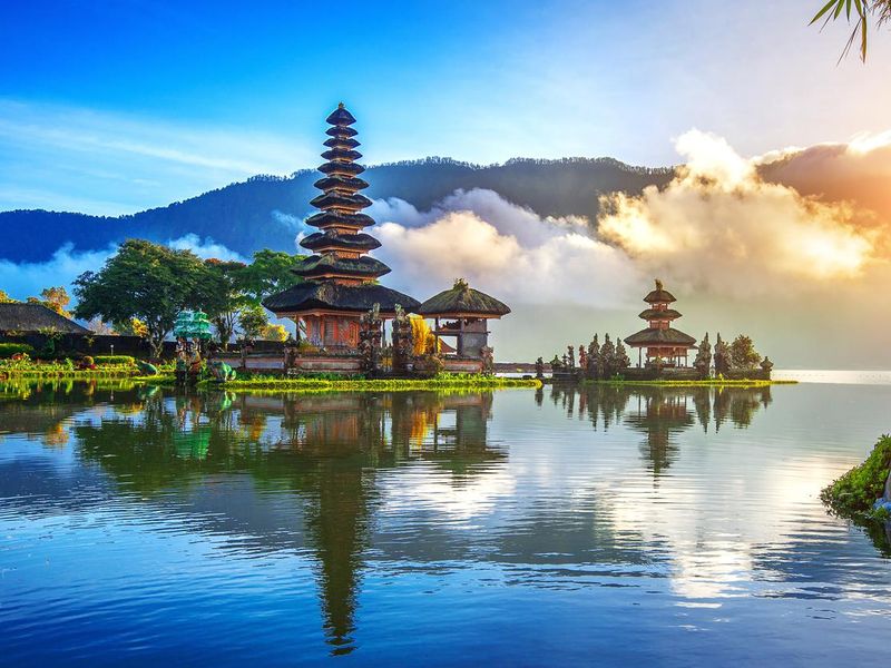 pura ulun danu bratan temple in Bali.