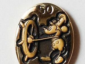 Rare Mickey pin