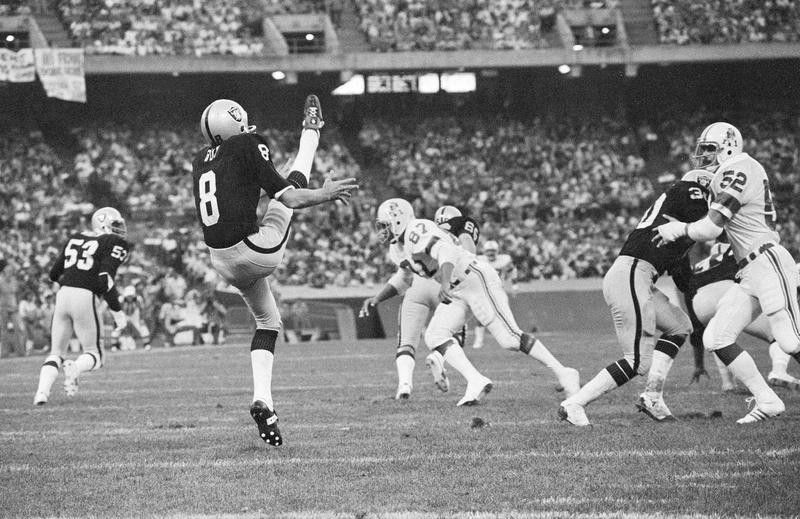 Ray Guy in action punting