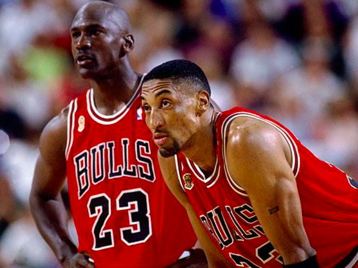Scottie Pippen looking out with Michael Jordan