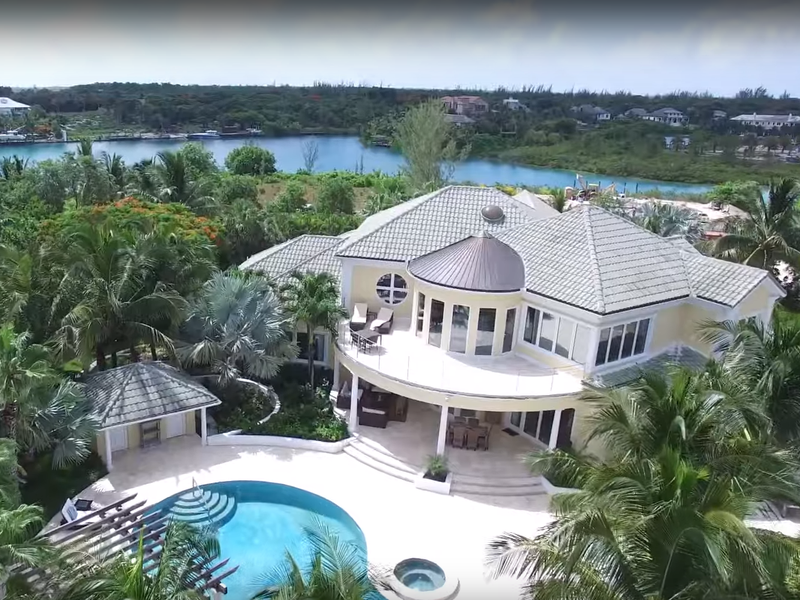 Shania Twain's house in the Bahamas
