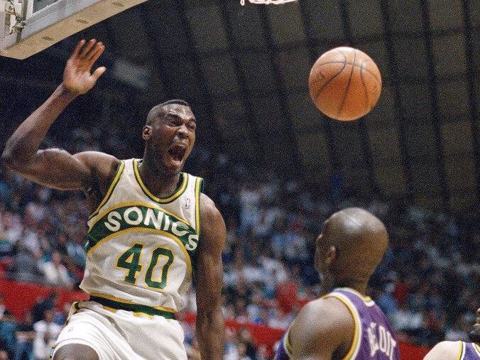 Shawn Kemp dunks with the Sonics