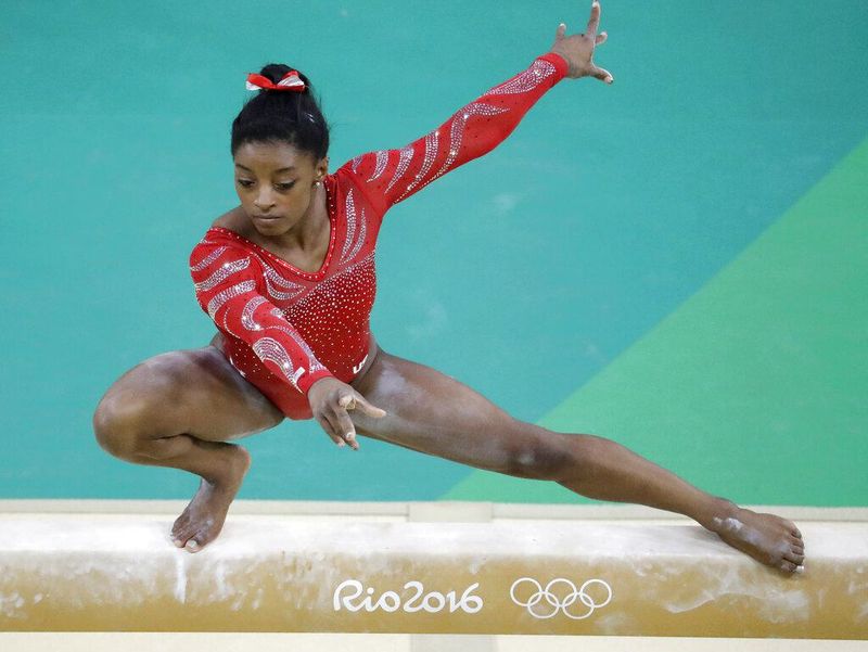 Simone Biles competing on balance at 2016 Rio Summer Olympics