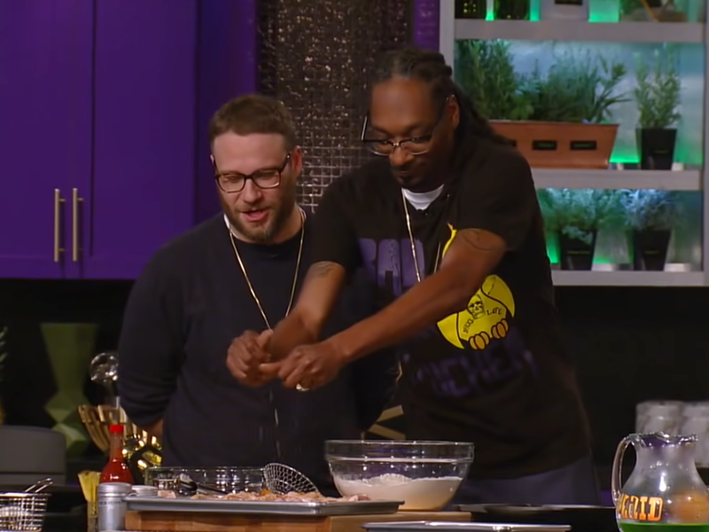 Snoop Dogg cooking
