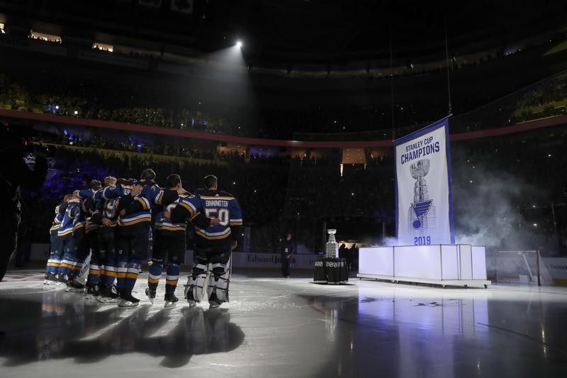 St. Louis Blues watch Stanley Cup championship banner be raised in 2019