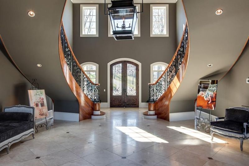 Stairways in Kelly Clarkson's house