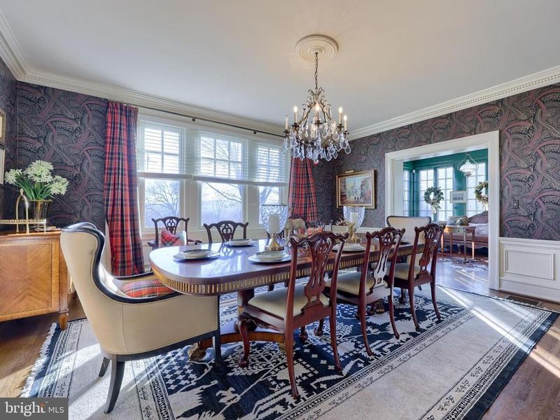 Taylor Swift house: The dining room