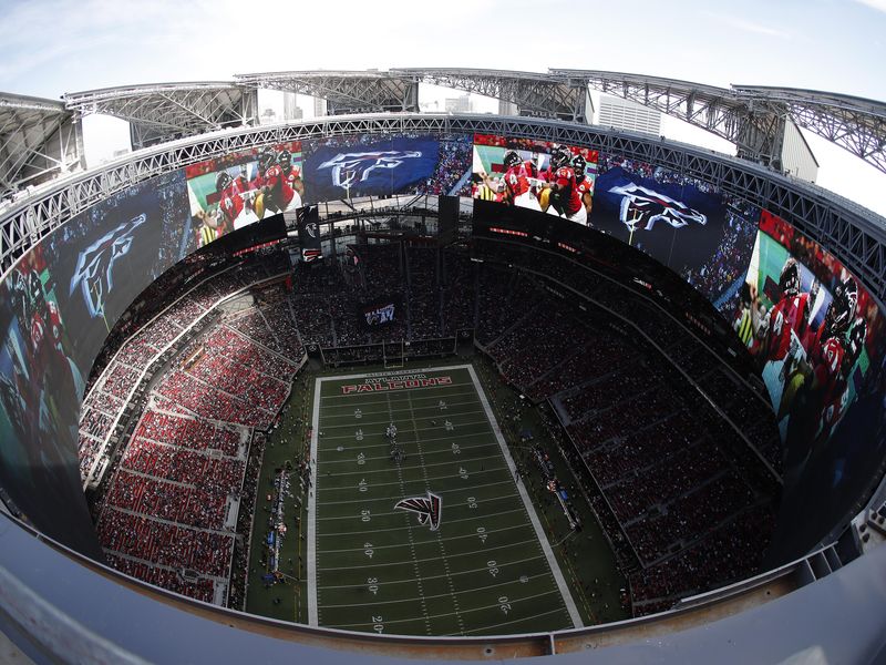 The Dallas Cowboys play Atlanta Falcons inside Mercedes-Benz Stadium
