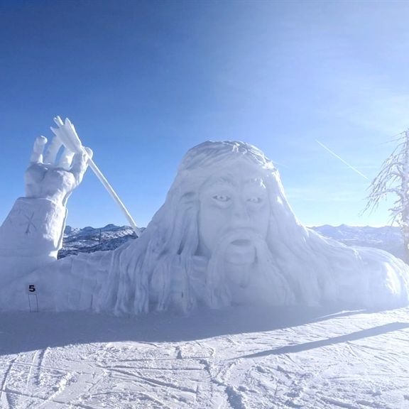 These Ice Sculptures Are a Work of Art