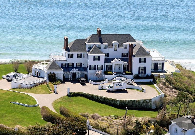 The Rhode Island mansion