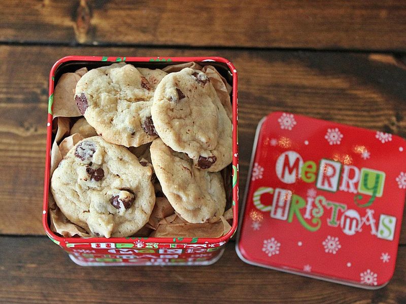 Tin can cookie gift