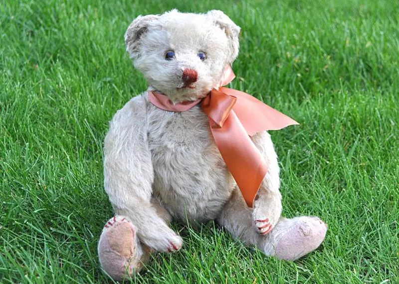 Teddy bears value old Diane's Dolls
