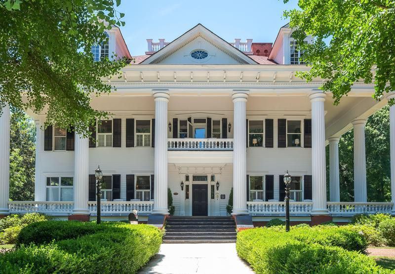 Twelve Oaks mansion in Covington, Georgia