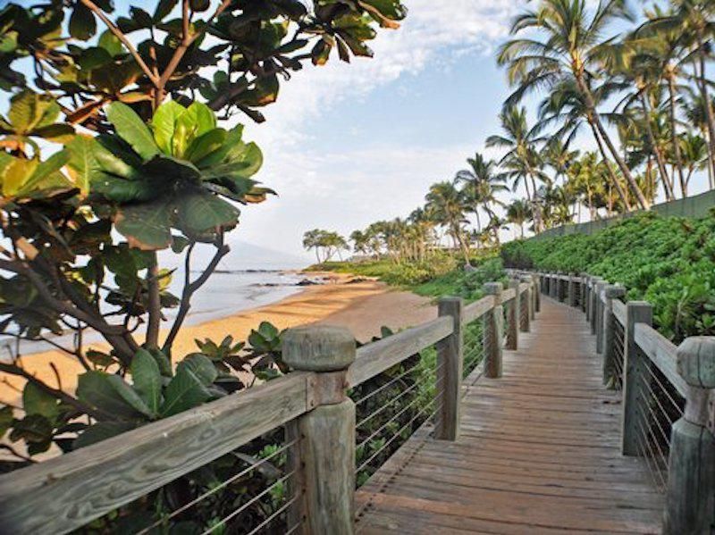 Wailea Oceanfront Boardwalk in Hawaii