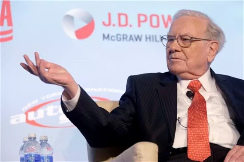 Warren Buffet at an NADA Automotive forum in New York City in 2015.