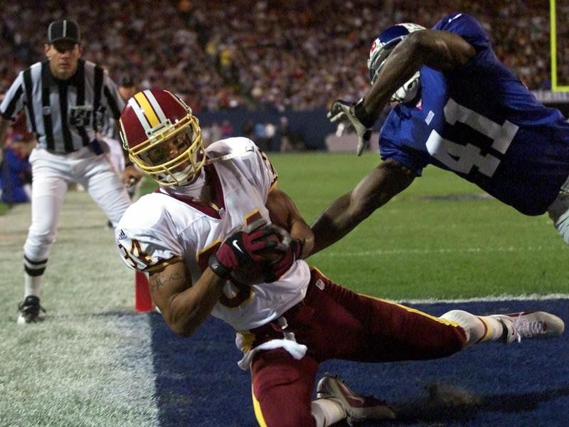 Washington Redskins wide receiver Andre Reed scores touchdown